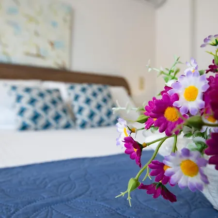 Apartament Seascape Village - Spacious 3-bed With Private Garden And Parking Kalithies