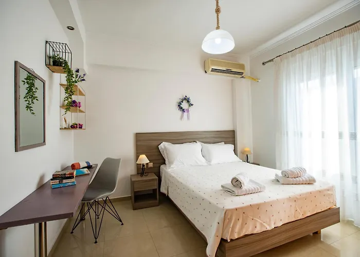 Apartament Seascape Village - Spacious 3-bed With Private Garden And Parking Kalithies