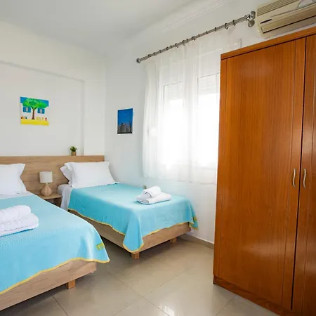 شقة Seascape Village - Spacious 3-bed With Private Garden And Parking Kalithies