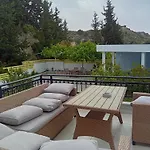 Seascape Village - Spacious 3-bed With Private Garden And Parking Apartamento