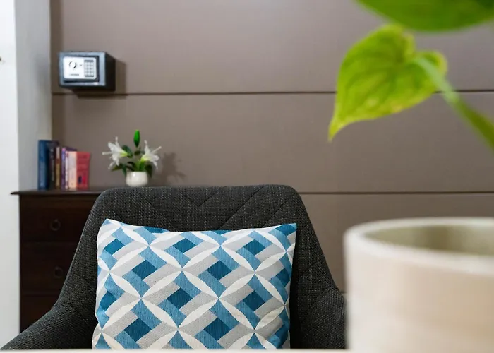 Seascape Village - Spacious 3-bed With Private Garden And Parking Apartment *